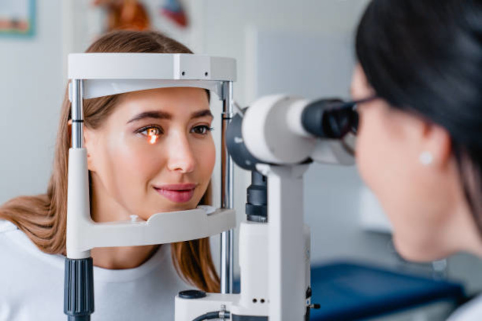TFG óptica y optometría